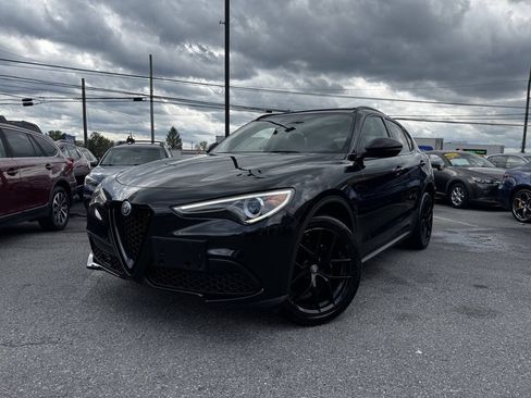 Used 2019 Alfa Romeo Stelvio Sport w/ Quick Order Package 22J Sport AWD/4WD image 2