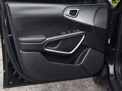 Used 2024 Kia Soul LX w/ Option Group 015 image 15