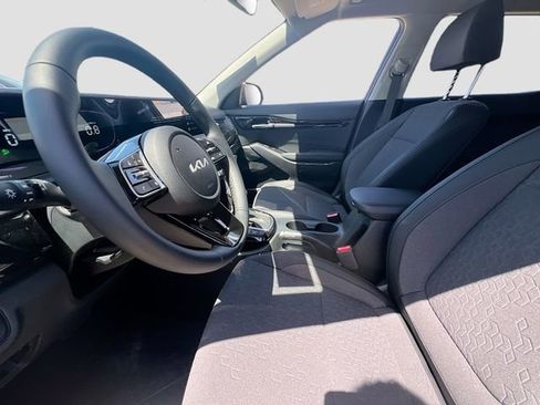 New 2026 Kia Seltos S FWD image 21