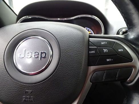 Used 2021 Jeep Grand Cherokee Limited image 25