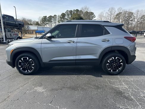 Certified 2023 Chevrolet TrailBlazer LT w/ Convenience Package image 5