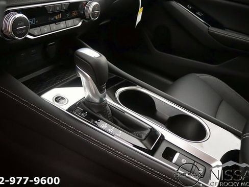 New 2025 Nissan Altima 2.5 SL image 19