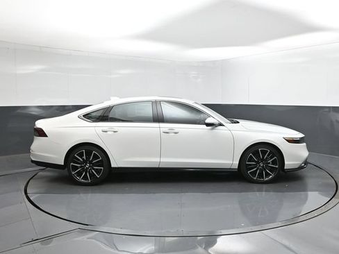 New 2026 Honda Accord Touring image 11