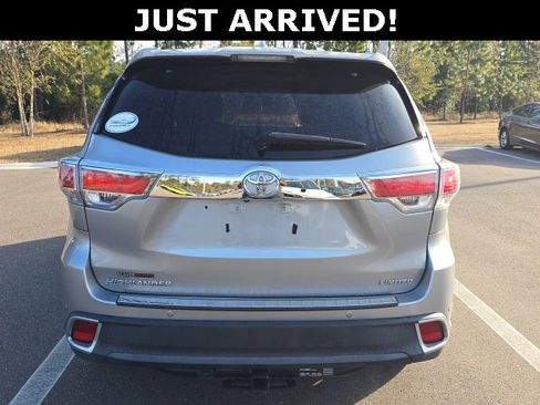 Used 2016 Toyota Highlander Limited image 4