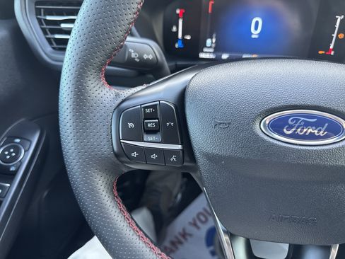Used 2025 Ford Escape ST-Line Select image 24