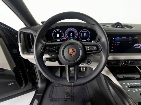Certified 2025 Porsche Cayenne S AWD/4WD image 18