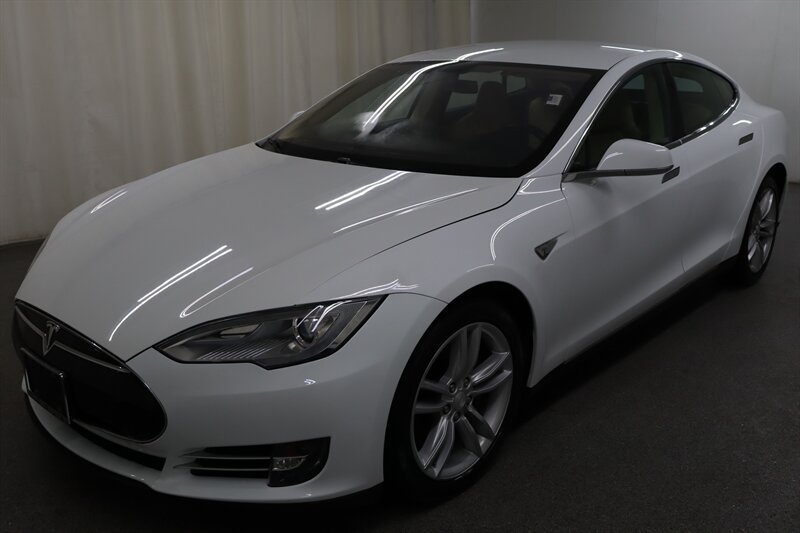 Used 2013 Tesla Model S RWD image 3