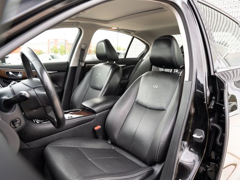 Used 2014 INFINITI Q50 Premium w/ Deluxe Touring Package AWD/4WD image 17
