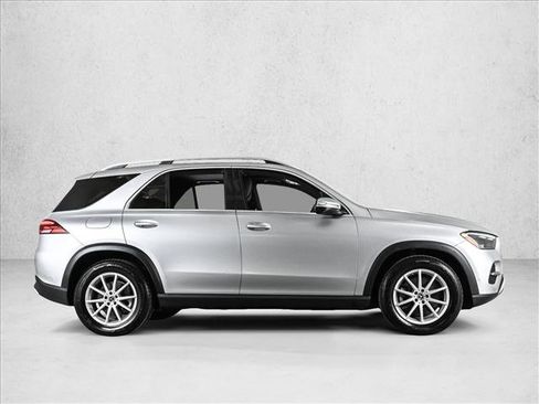 Used 2024 Mercedes-Benz GLE 450e 4MATIC image 4