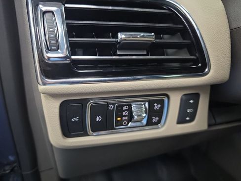 Used 2023 Lincoln Navigator Reserve AWD/4WD image 25