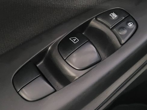Used 2019 Nissan Sentra S FWD image 27