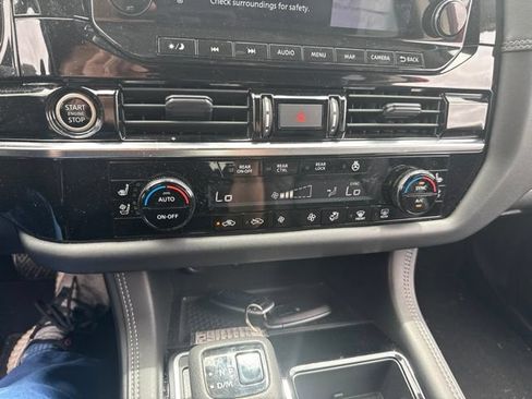 Certified 2023 Nissan Pathfinder Platinum AWD/4WD image 22