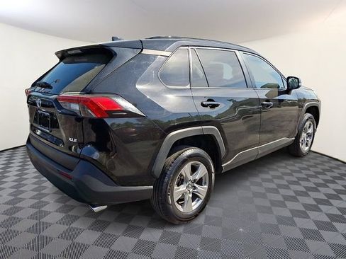 Used 2024 Toyota RAV4 XLE FWD image 6
