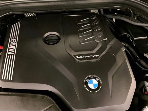 Certified 2025 BMW X4 xDrive30i w/ Premium Package image 31