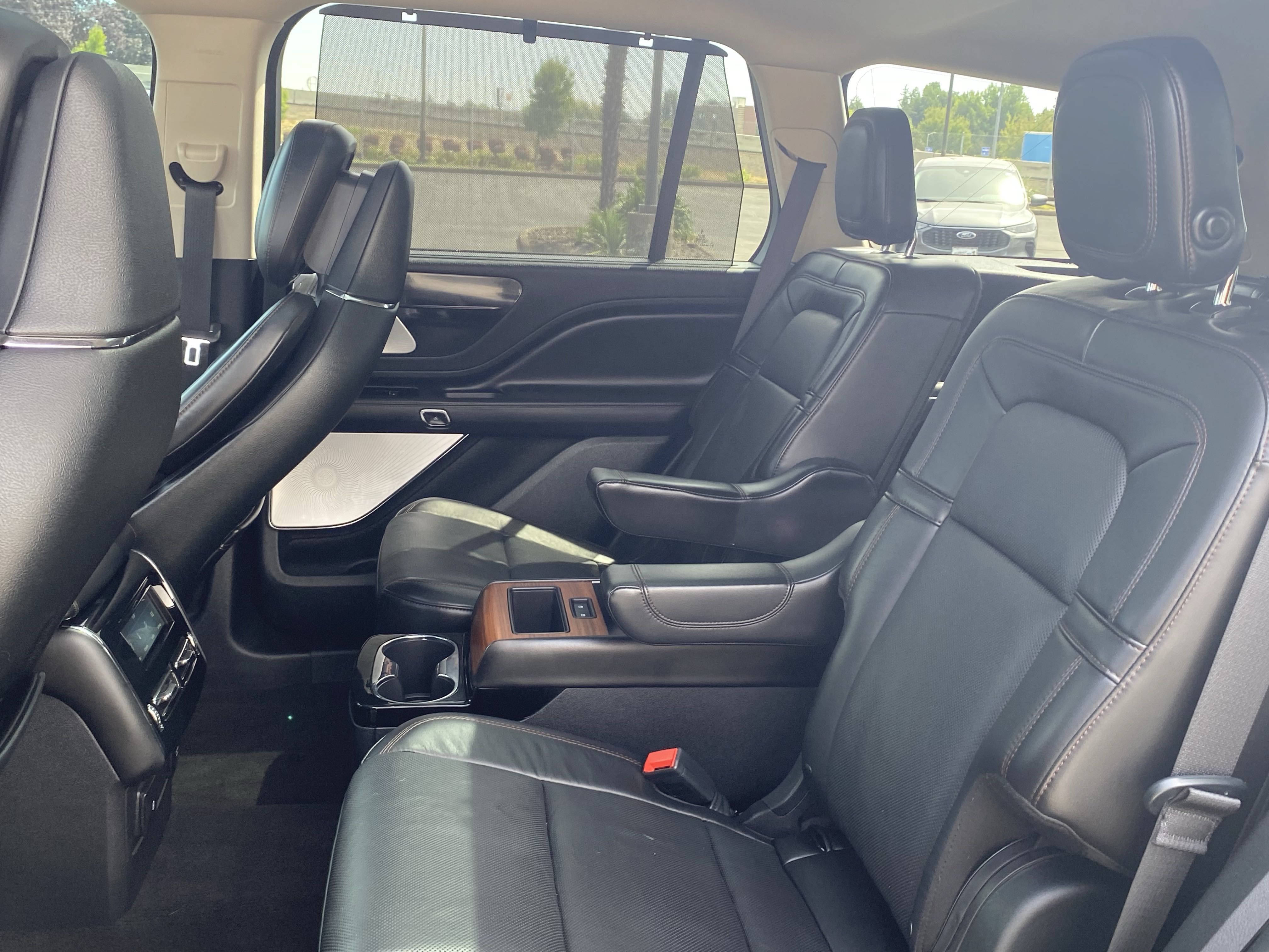 Used 2020 Lincoln Aviator Reserve w/ Equipment Group 202A AWD/4WD image 14
