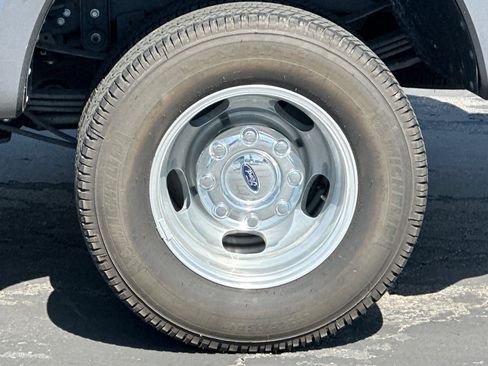 Used 2021 Ford F350 XL w/ STX Appearance Package AWD/4WD image 40