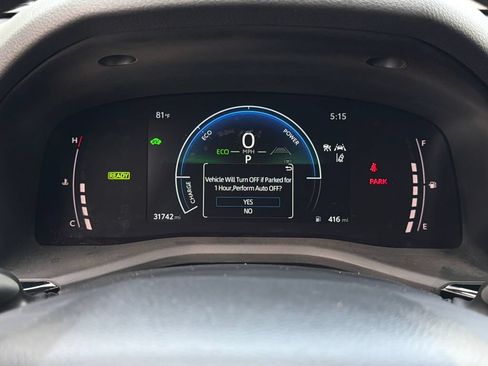 Used 2025 Toyota Camry LE FWD image 20