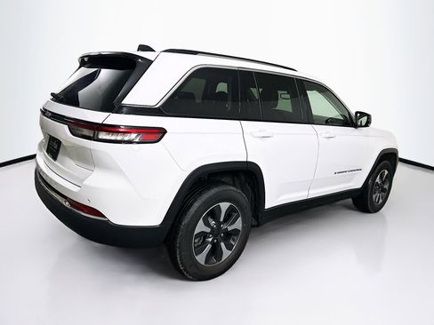 Used 2022 Jeep Grand Cherokee Limited 4xe image 9