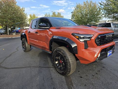 Used 2024 Toyota Tacoma TRD Pro image 10