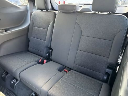 New 2026 Chevrolet Traverse LT w/ Midnight/Sport Edition AWD/4WD image 24