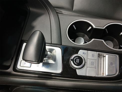 Used 2023 Genesis G70 2.0T image 20