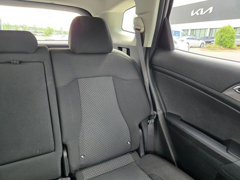 Used 2023 Kia Sportage LX AWD/4WD image 14