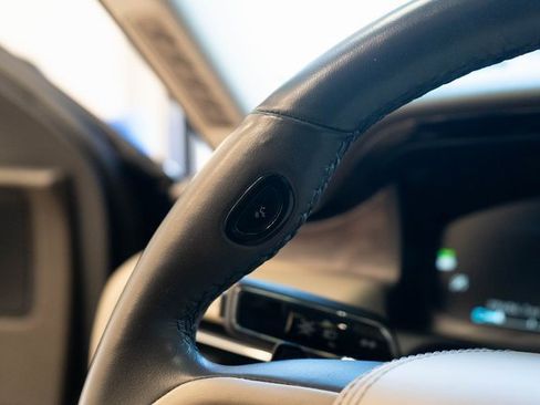 Used 2023 Lincoln Aviator Reserve w/ Equipment Group 201A image 28