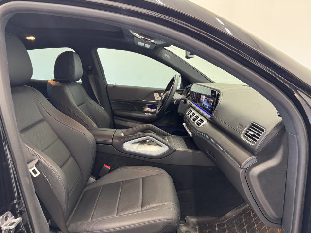 Used 2025 Mercedes-Benz GLE 450 4MATIC Coupe image 17