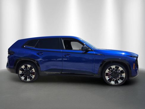 Used 2024 BMW XM w/ M Driver's Package AWD/4WD image 8