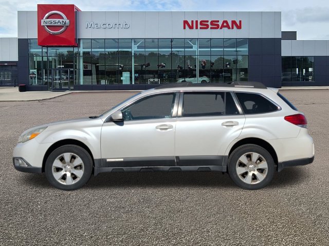 Used 2011 Subaru Outback 2.5i Limited AWD/4WD image 4