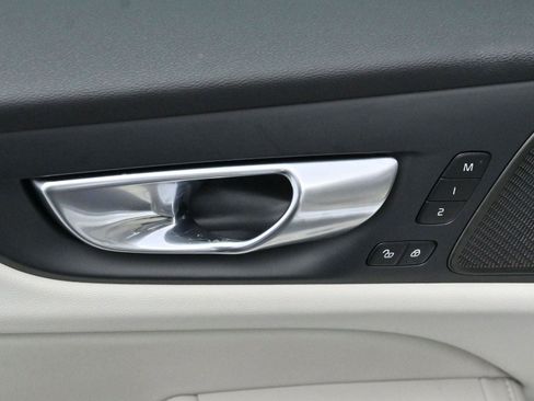 Used 2025 Volvo S60 B5 Plus w/ Protection Package Premier image 11