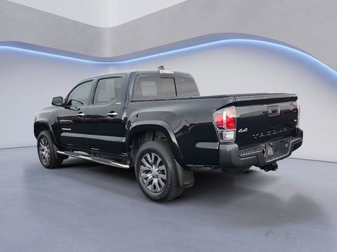 Used 2022 Toyota Tacoma Limited AWD/4WD image 8
