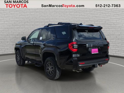 New 2026 Toyota 4Runner SR5 AWD/4WD image 7