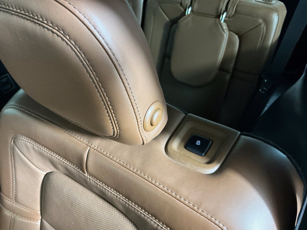 Used 2020 Lincoln Aviator Reserve w/ Equipment Group 201A RWD image 30