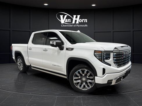 Used 2024 GMC Sierra 1500 Denali w/ Denali Reserve Package AWD/4WD image 1