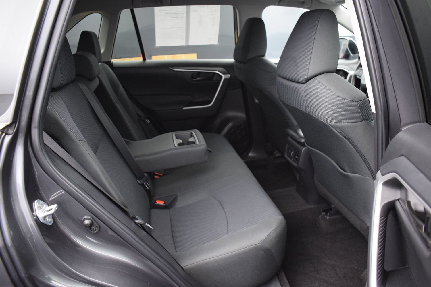 Used 2023 Toyota RAV4 LE AWD/4WD image 11