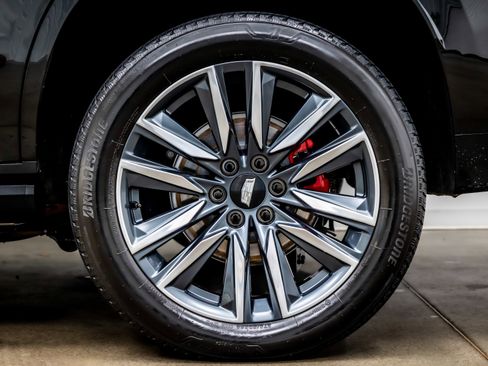 Used 2021 Cadillac Escalade Sport Platinum w/ LPO, ONYX Package image 35