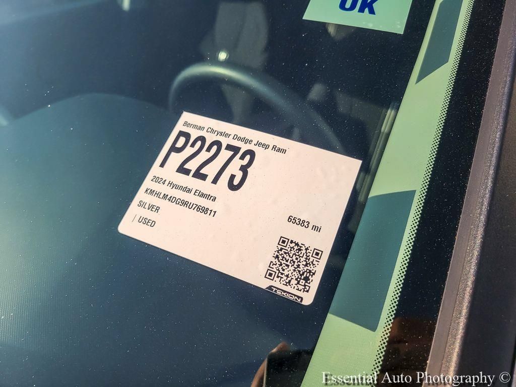 Used 2024 Hyundai Elantra SEL FWD image 31