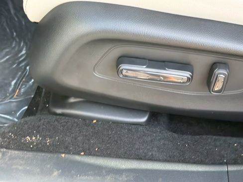 New 2026 Honda HR-V EX-L image 12