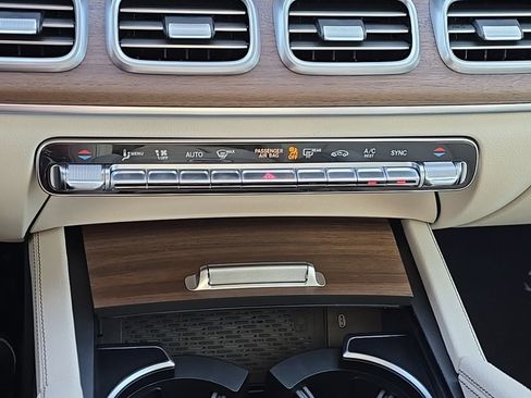 New 2026 Mercedes-Benz GLS 450 4MATIC image 20