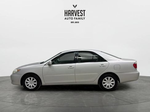 Used 2006 Toyota Camry FWD image 2