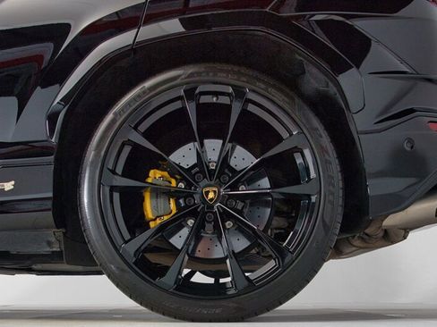 Used 2024 Lamborghini Urus S image 9