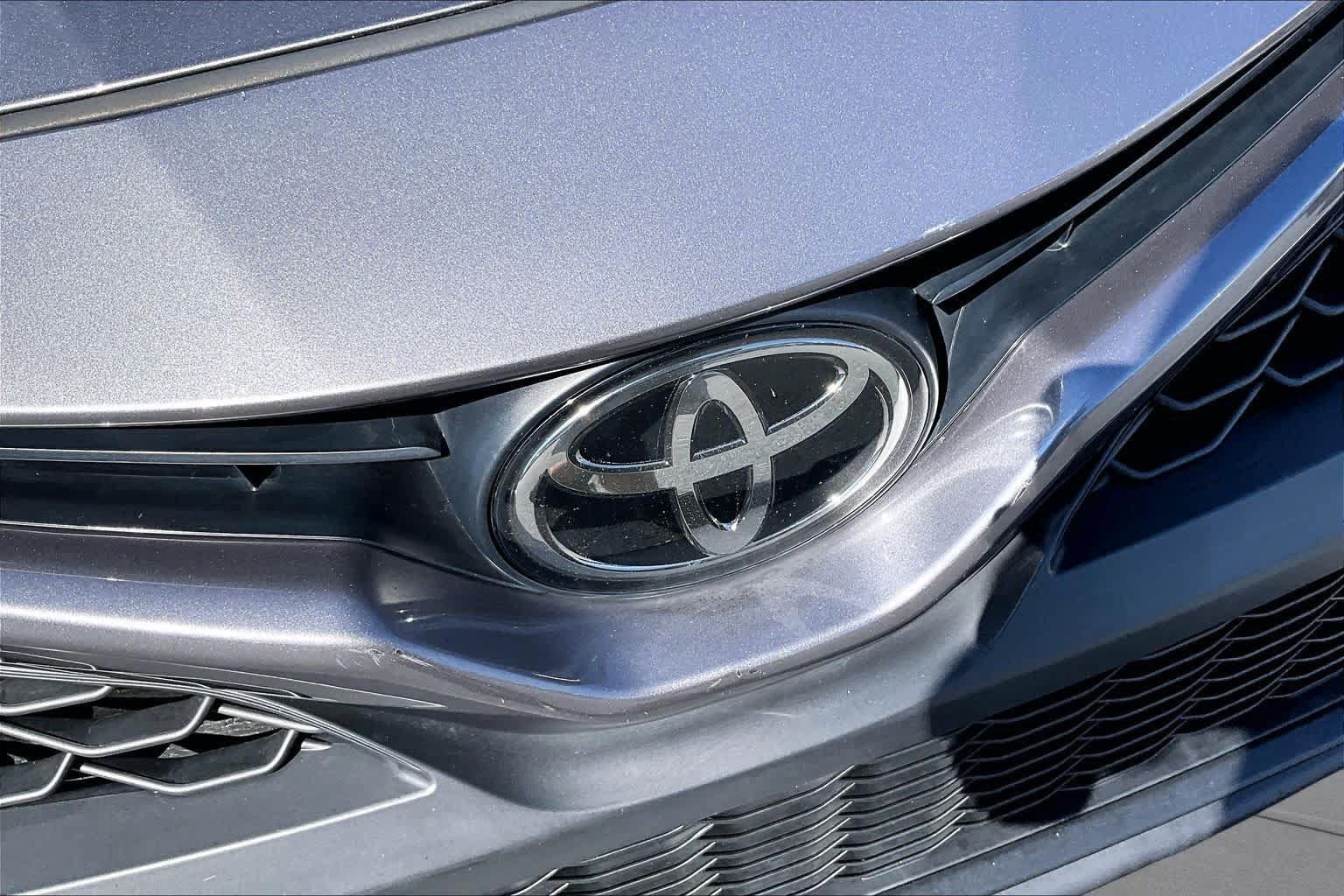 Used 2023 Toyota Camry SE FWD image 28