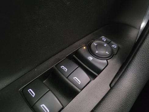 Used 2019 Chevrolet Blazer LT image 27