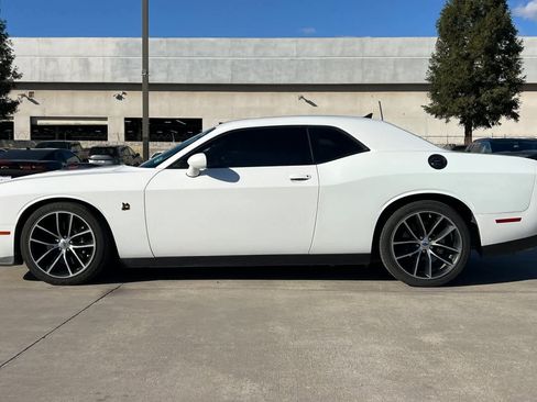 Used 2017 Dodge Challenger R/T Scat Pack image 6