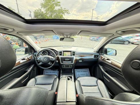 Used 2015 Mercedes-Benz ML 350 4MATIC w/ Premium 1 Package image 25