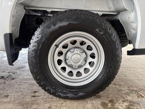 Used 2022 Chevrolet Silverado 1500 W/T w/ WT Value Package image 34