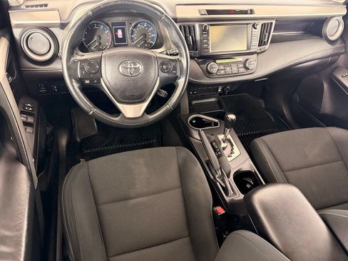 Used 2016 Toyota RAV4 XLE AWD/4WD image 25
