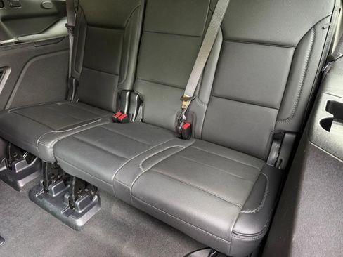Used 2021 GMC Yukon Denali w/ Denali Premium Package AWD/4WD image 26