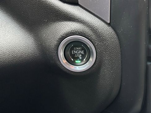 Used 2019 GMC Sierra 1500 SLT w/ SLT Premium Plus Package AWD/4WD image 13